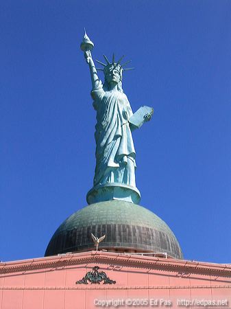 statue of liberty atop a love hotel near Miyata-machi in Fukuoka